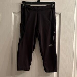 The North Face Women’s Cropped Black Leggings
